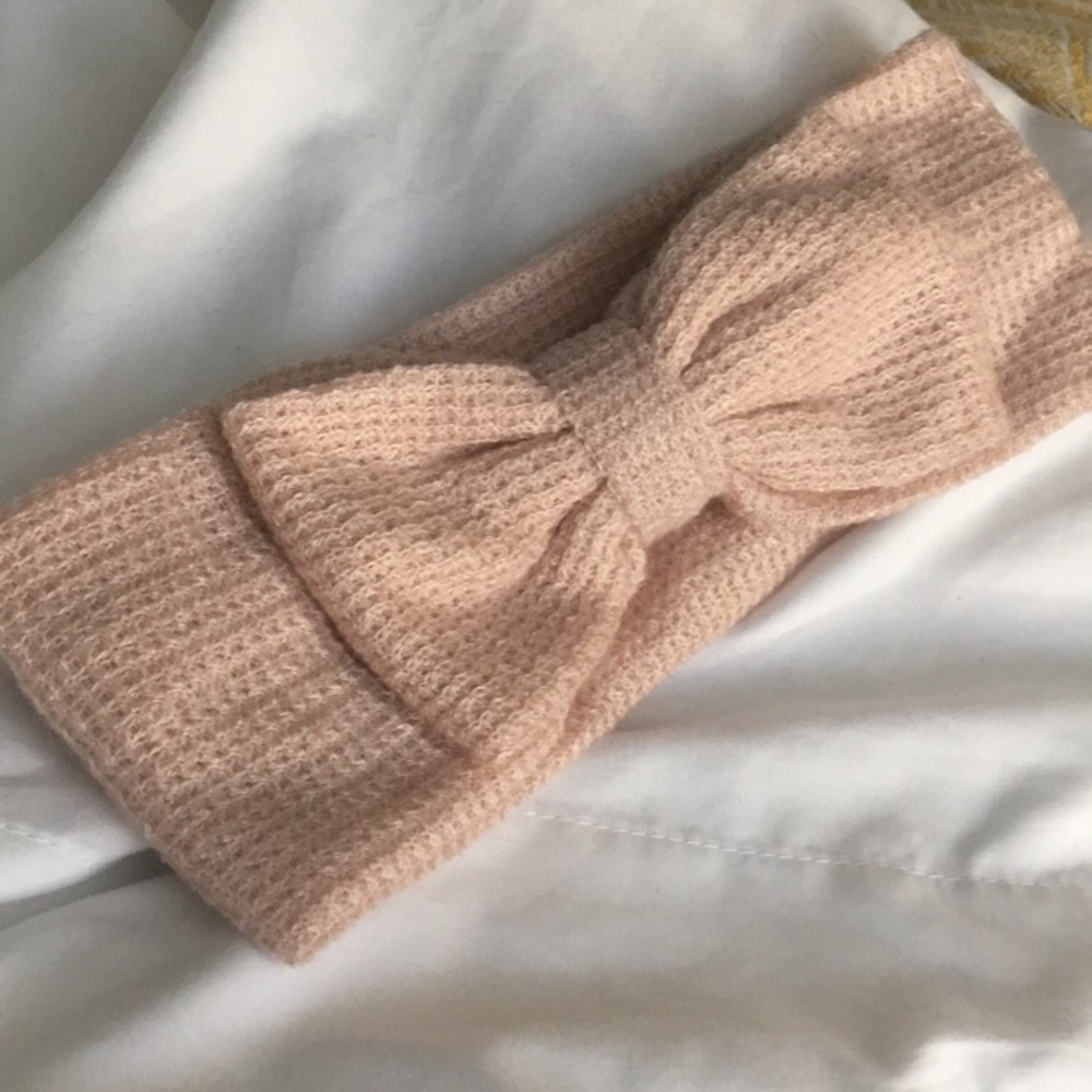 Forever 21 Light pink sweater headband!